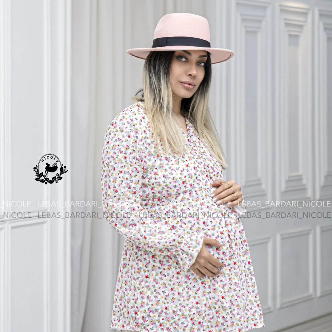 شومیز مجلسی بارداری و شیردهی، رنگ سفید، صورتی و قرمز، طرح گلدار، یقه گرد آستین بلند آزاد