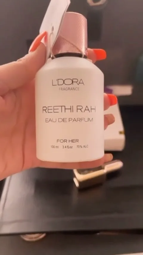 ادوپرفوم لدورا Reethi Rah، رنگ سفید و صورتی، جنس شیشه، بطری اسپری
