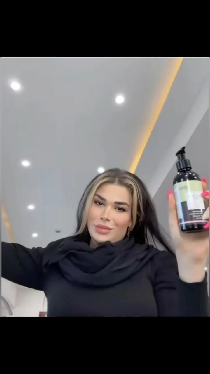 سرم پوست لدورا، رنگ مشکی و سبز، جنس پلاستیک، بطری پمپی