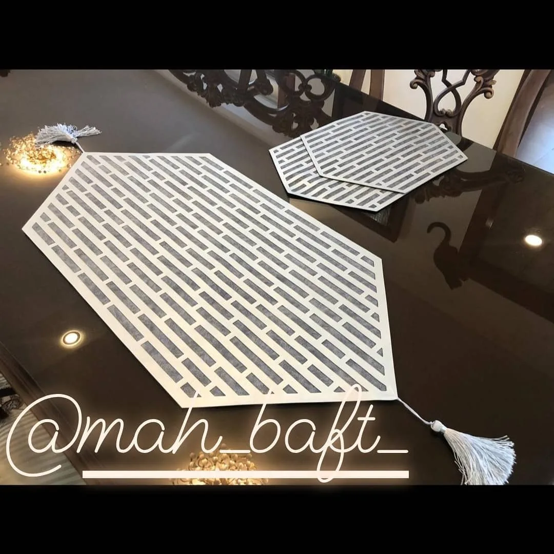 رانر مخمل طوسی با چرم نقره‌ای