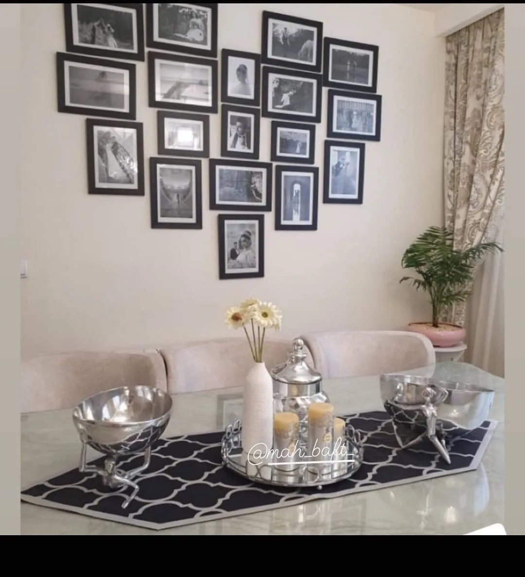 رانر طوسی نقره‌ای، رنگ مشکی و سفید، جنس مخمل، طرح هندسی، مستطیلی