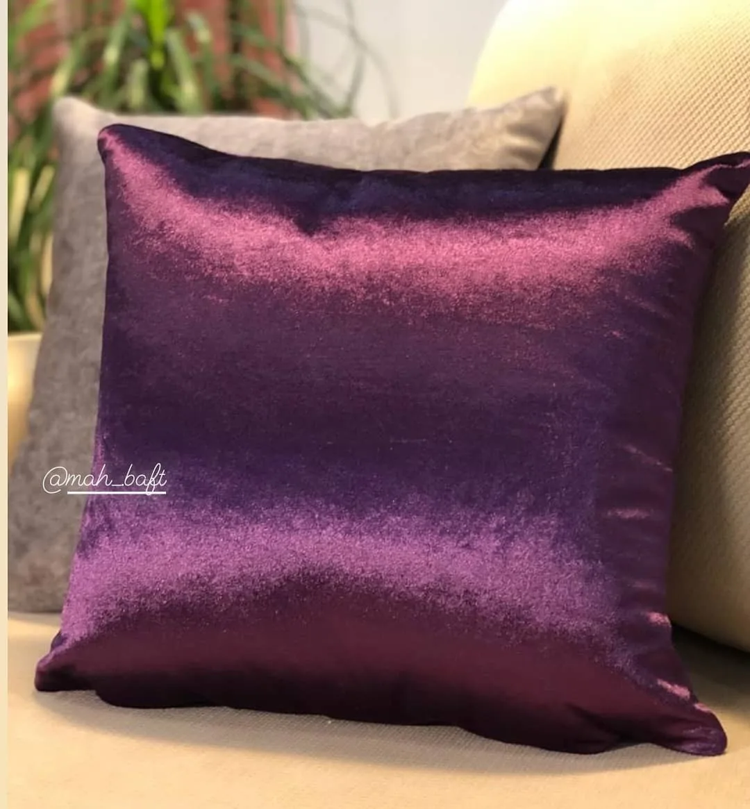 کوسن مخمل بنفش