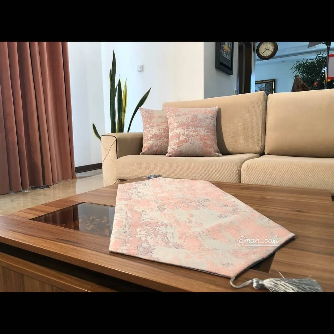 کوسن طرح پتینه صورتی طوسی