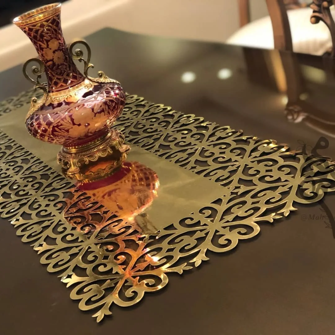 رانر چرم طرح گل ریز