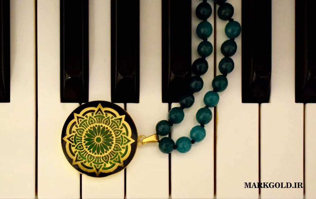 گردنبند طلاکوب رومانتویی ماندالا RM028 مارک گلد