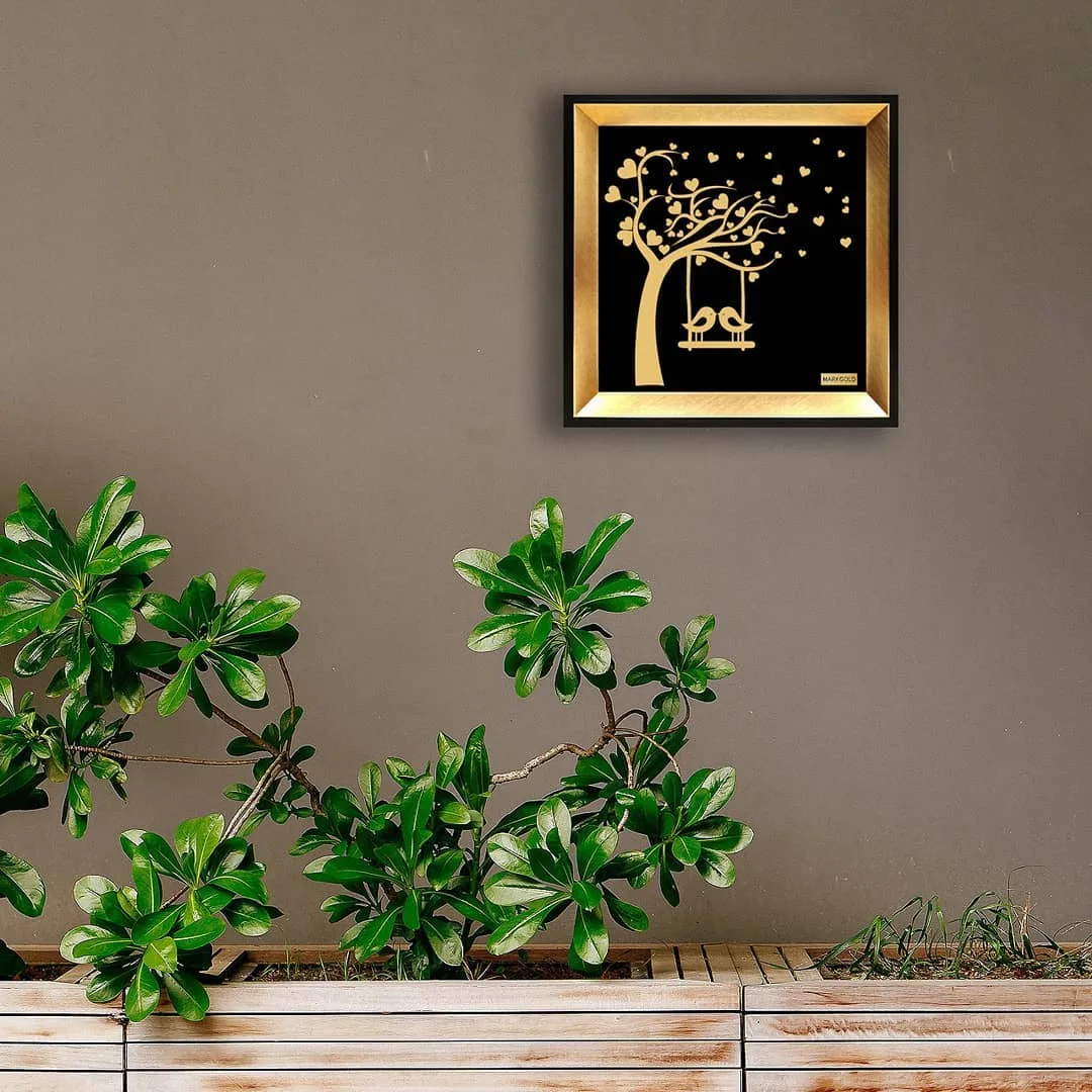تابلو شعر طلاکوب مرغ عشق مارک گلد، رنگ طلایی و مشکی، جنس چوب و شیشه، تابلو دیواری مستطیلی