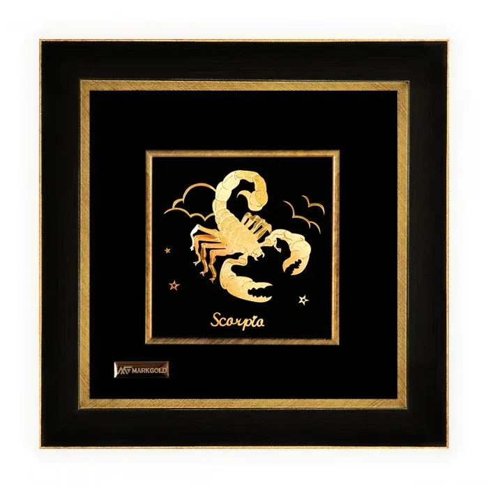 تابلو ماه تولد آبان، رنگ مشکی و طلایی، مربع قابدار