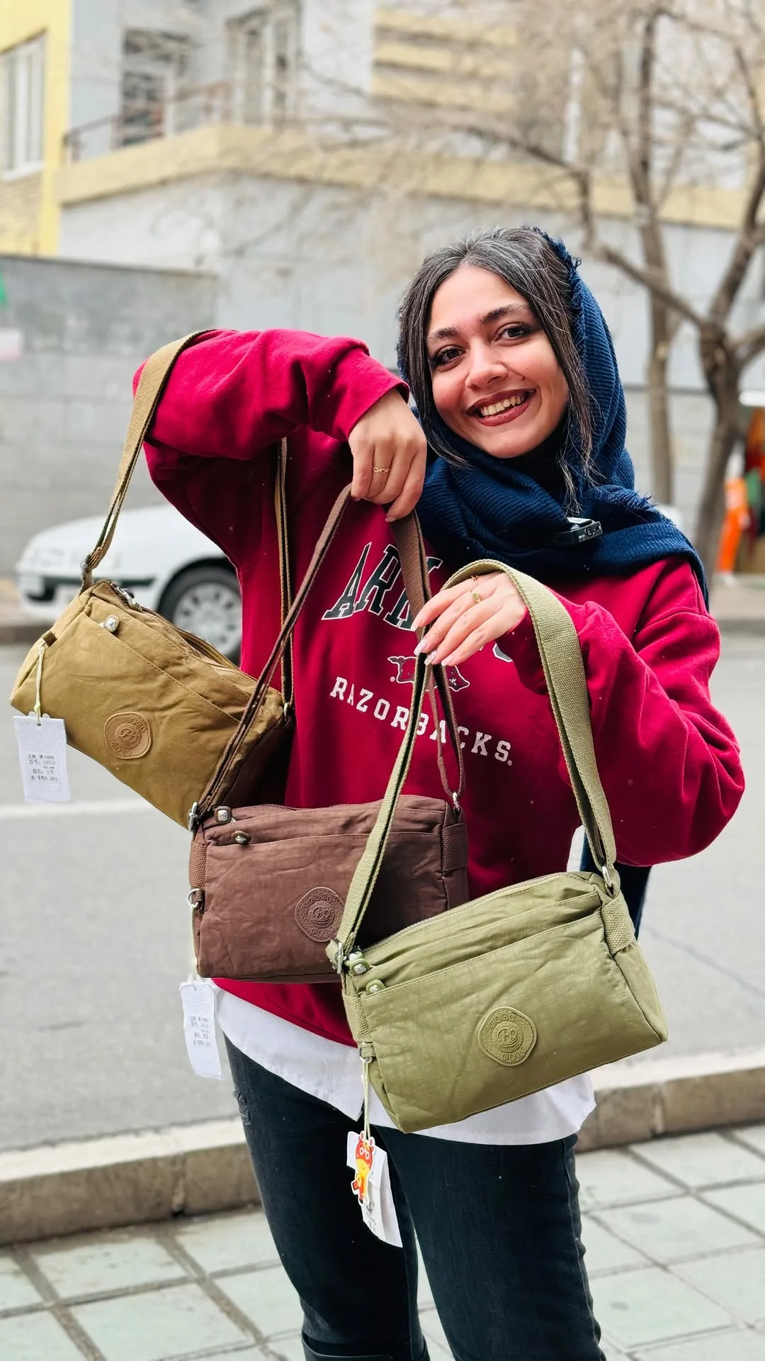 کیف دوشی بوبو، رنگ خردلی، قهوه‌ای و سبز زیتونی، جنس پارچه، دوشی مستطیلی کوچک
