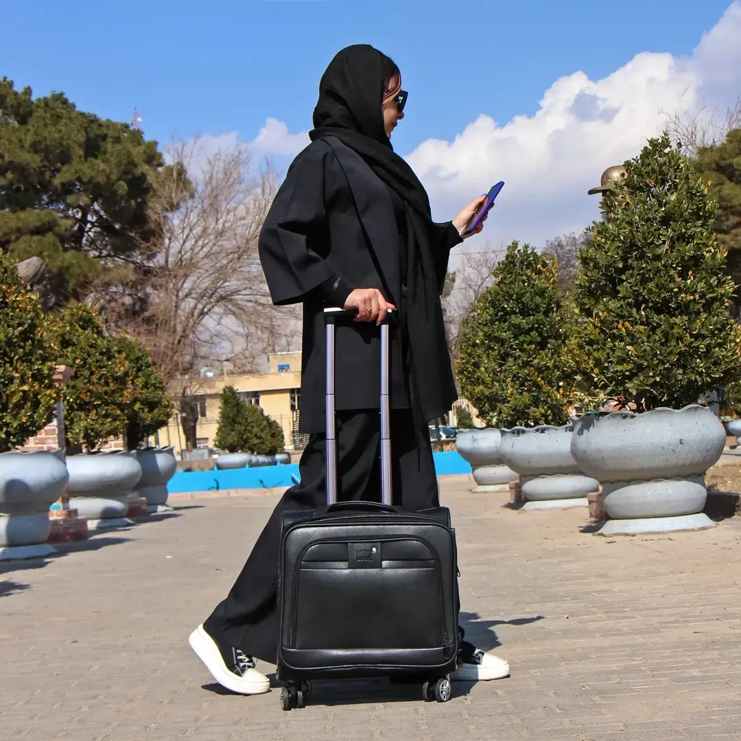 چمدان خلبانی چرمی چرخ‌دار وارداتی — عکس ۳