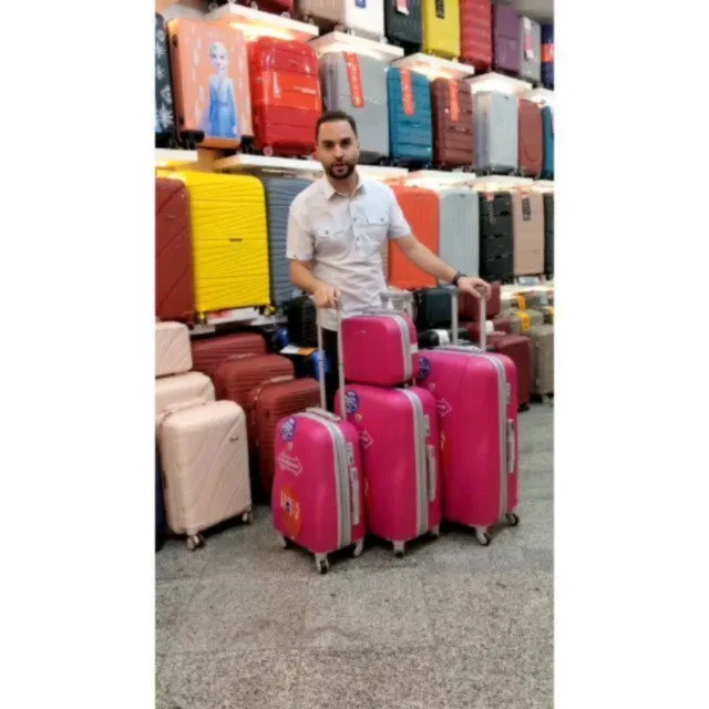 چمدان چرخ‌دار اورال پرو — عکس ۲