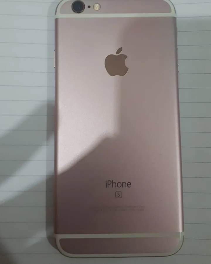 گوشی آیفون 6s ظرفیت ۶۴ گیگابایت رزگلد اپل، رنگ صورتی، جنس فلز و شیشه، لمسی، صفحه نمایش بزرگ
