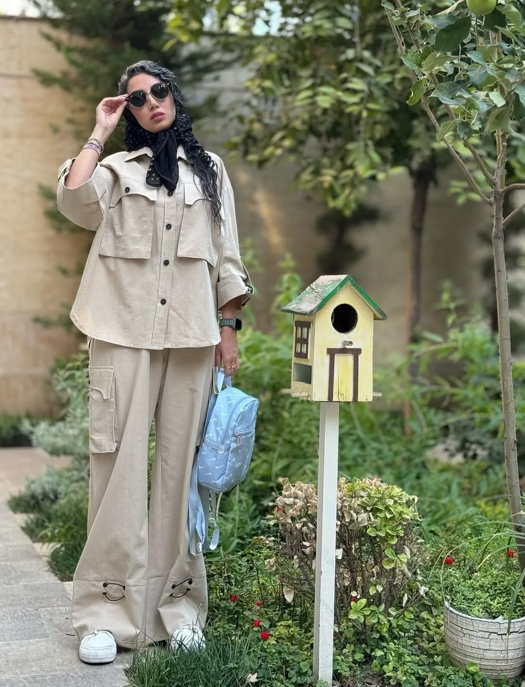 ست کارگو لینن — رنگ خاکی — نمای روی‌تن — جیب کارگو — عکس ۶