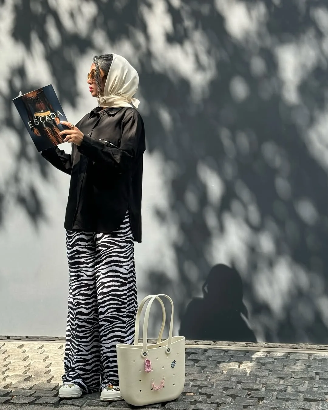 ست هاوایی کرپ — رنگ مشکی — نمای کامل — پیراهن یقه دار — عکس ۴