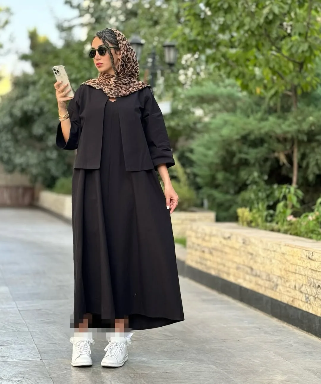 سارافن و کراپ کت — رنگ مشکی — نمای روی‌تن — سارافن — عکس ۵