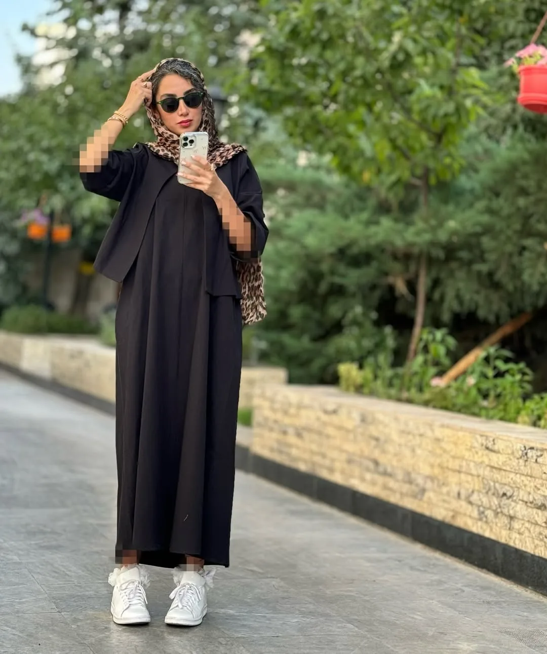 سارافن و کراپ کت — رنگ مشکی — نمای روی‌تن — سارافن — عکس ۶