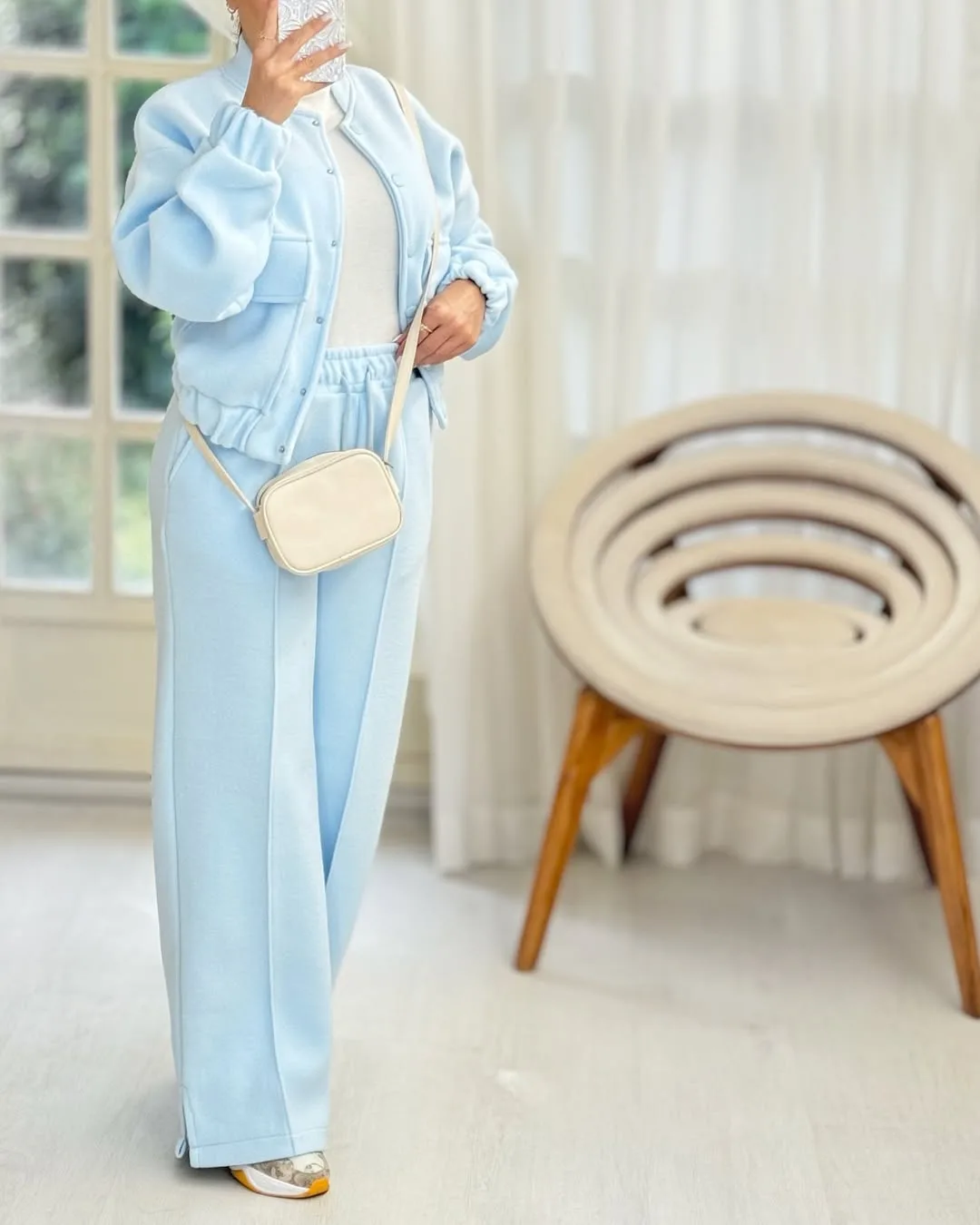 ست گرمکن زنانه، رنگ آبی روشن، ژاکت کوتاه، شلوار گشاد