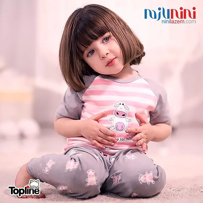 ست لباس نوزاد طرح گاو تاپ لاین، رنگ صورتی، سفید و خاکستری، طرح شخصیت کارتونی و راه‌راه، تیشرت، شلوار