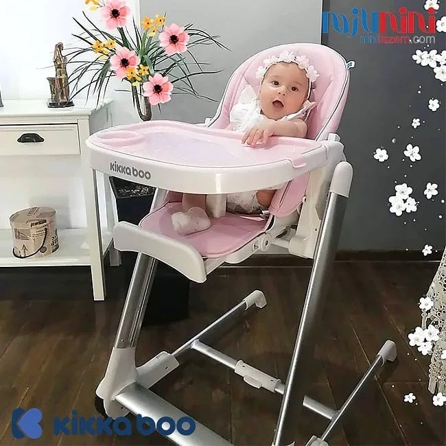 صندلی غذاخوری مدل Maple کیکابو، رنگ سفید و صورتی، جنس پلاستیک و فلز، دارای سینی