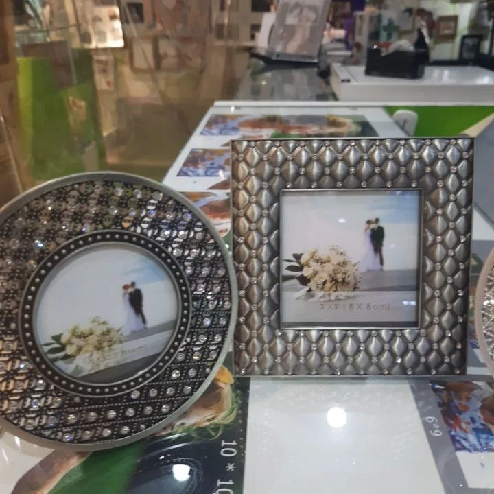 قاب عکس رومیزی فلزی