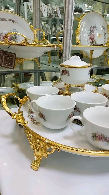 سرویس چای‌خوری گل قرمز