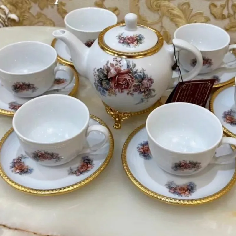 سرویس چای‌خوری ۱۲ پارچه با قوری