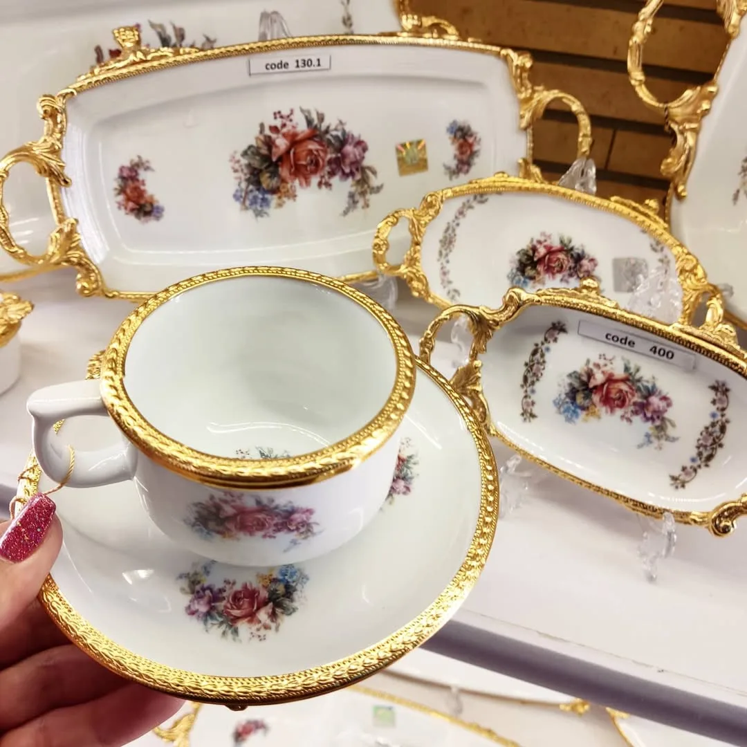 فنجان و نعلبکی فریم‌دار پانیذ