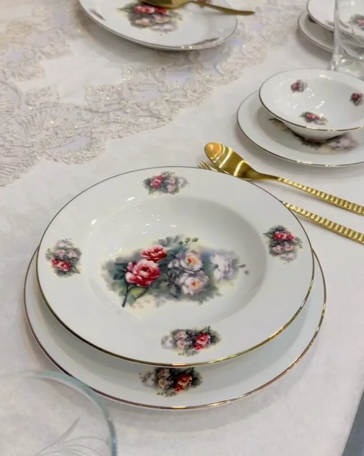 سرویس ۲۸ پارچه ۶ نفره طرح آبرنگی