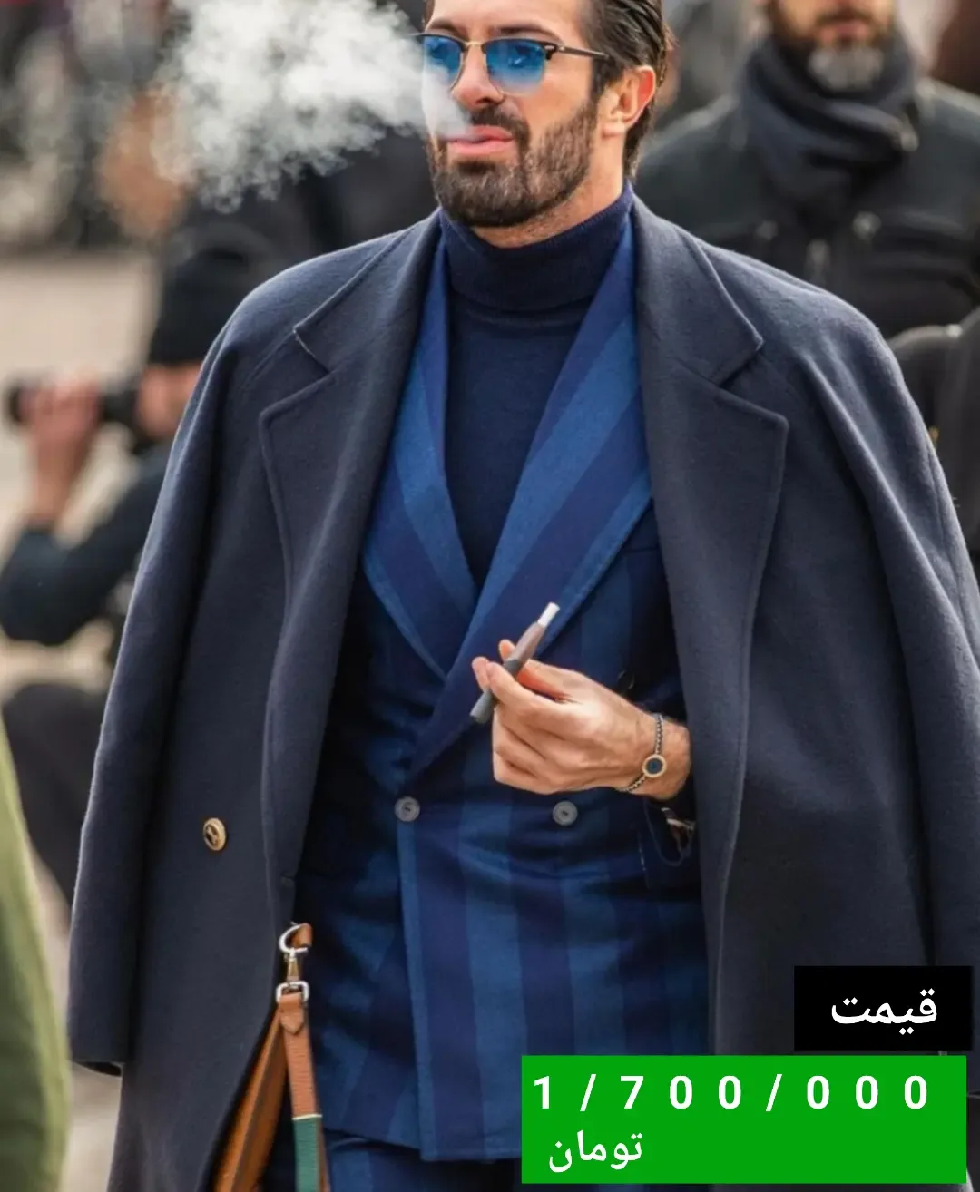 اورکت مردانه، رنگ سرمه‌ای، طرح راه‌راه، کوتاه، یقه برگردان، دو ردیف دکمه