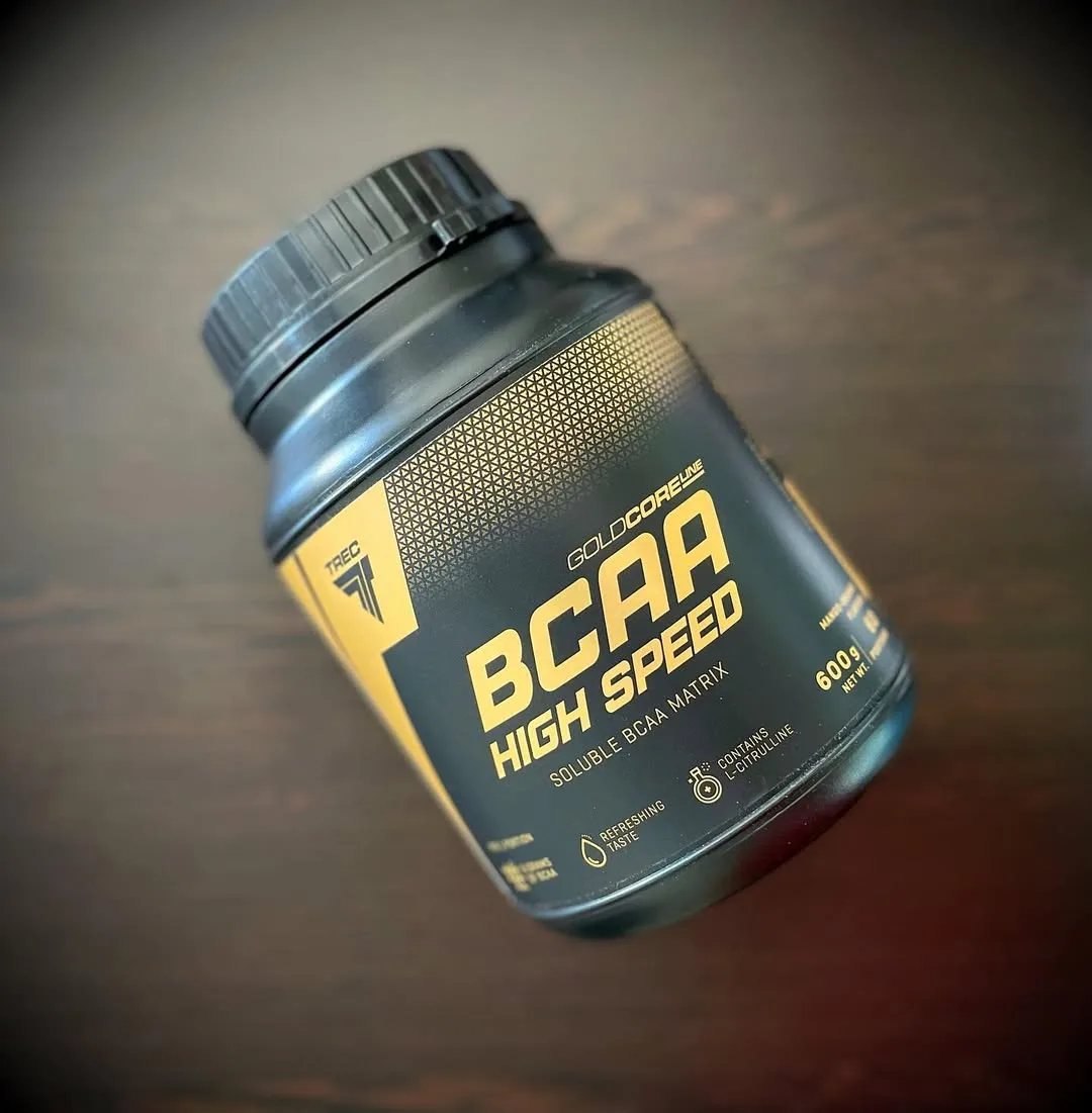 مکمل BCAA های اسپید TREC، رنگ مشکی و طلایی، جنس پلاستیک، ظرف پلاستیکی