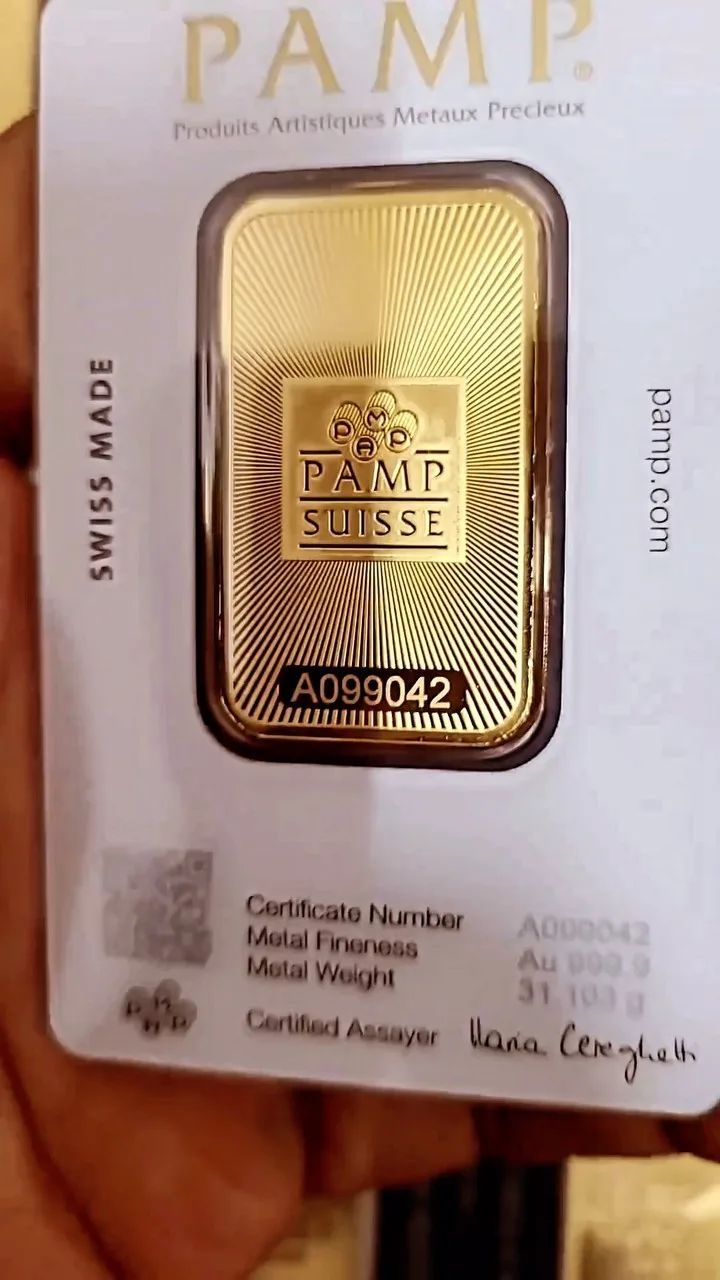 شمش طلا پمپ سوئیس PAMP، رنگ طلایی، مستطیلی