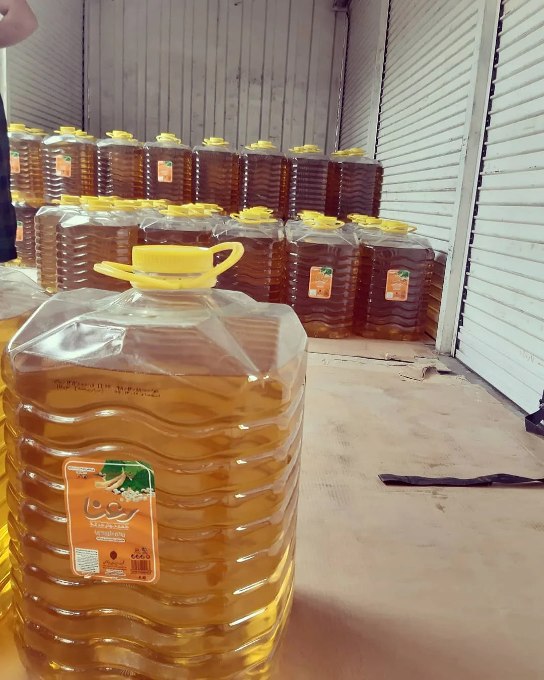 روغن مایع سویا ۲۰ لیتری رعنا