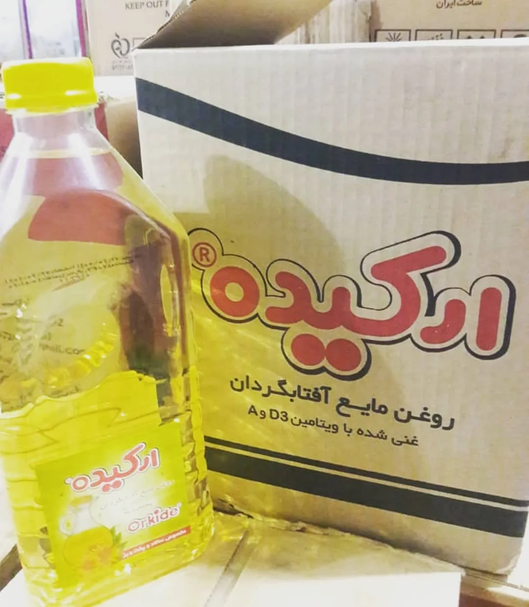 روغن آفتابگردان ویتامین D ۲.۷ لیتری ارکیده، رنگ زرد، جنس پلاستیک، بطری