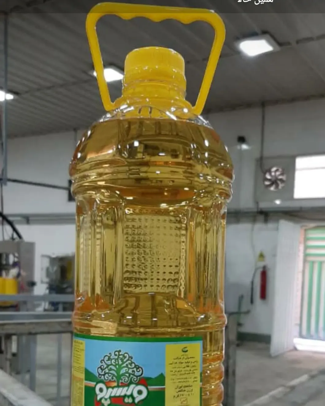روغن مایع ویسپو، رنگ زرد، سبز و سفید، جنس پلاستیک، بطری دسته‌دار