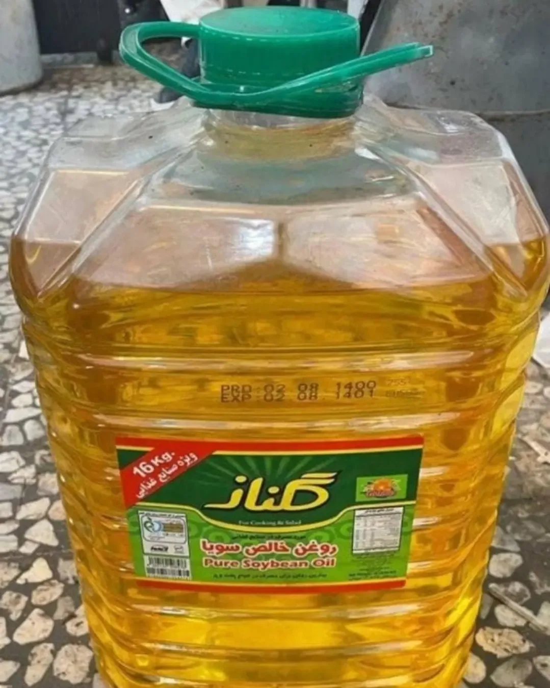 روغن مایع سویا پت ۱۶ کیلویی گلناز، رنگ زرد و سبز، جنس پلاستیک، گالن