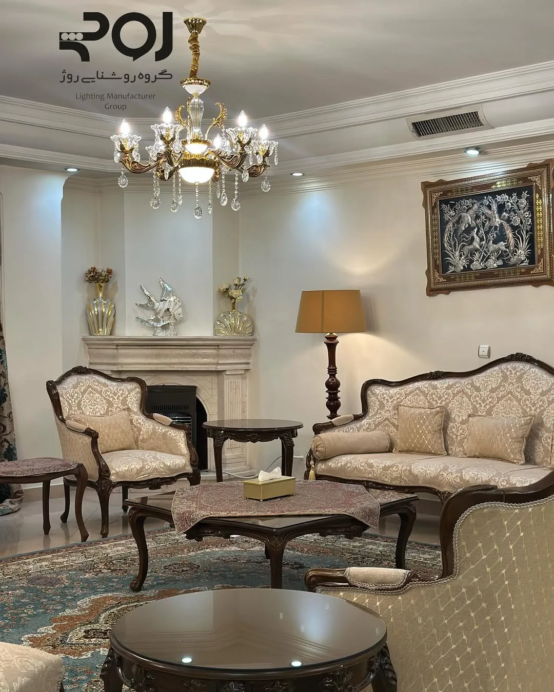 لوستر وارداتی کاخ، رنگ طلایی و شفاف، جنس کریستال و فلز، کلاسیک، مجلل