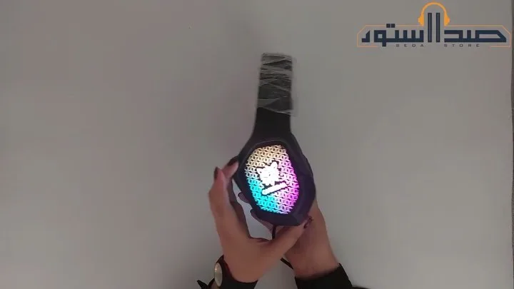 چراغ LED مدل X3 اونیکوما، رنگ مشکی و رنگین‌کمان، جنس پلاستیک، دستی، مستطیلی