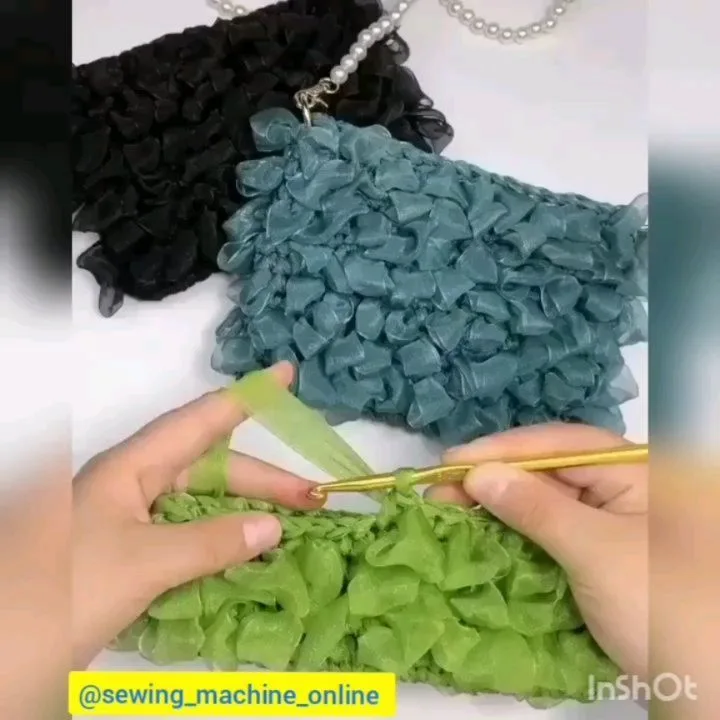 پک میل قلاب‌بافی ۹ سایز، رنگ قرمز، قهوه‌ای، بنفش، سبز، آبی و زرد، جنس پلاستیک و فلز، دسته‌دار، قلاب فلزی