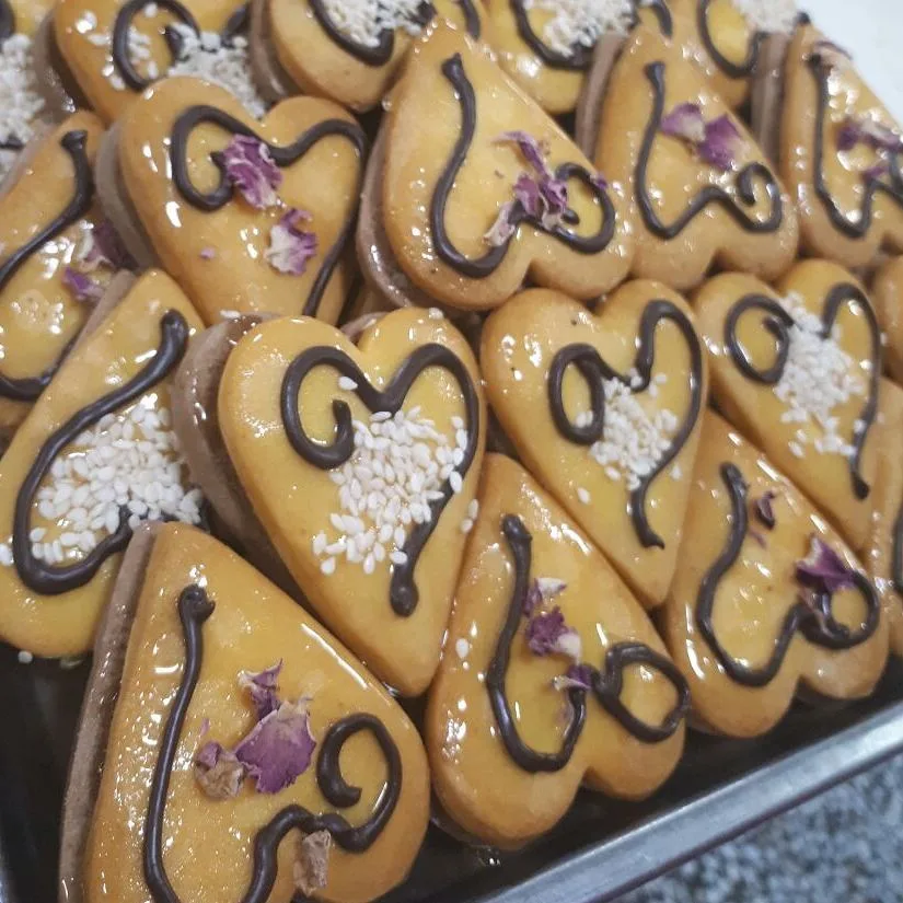 شیرینی قلبی