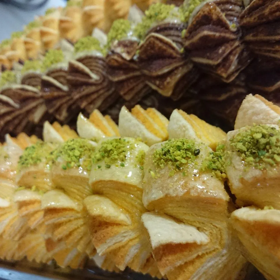 شیرینی زبان