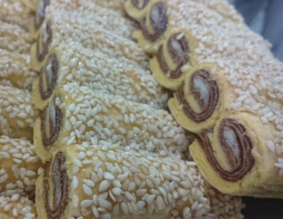 شیرینی رولی