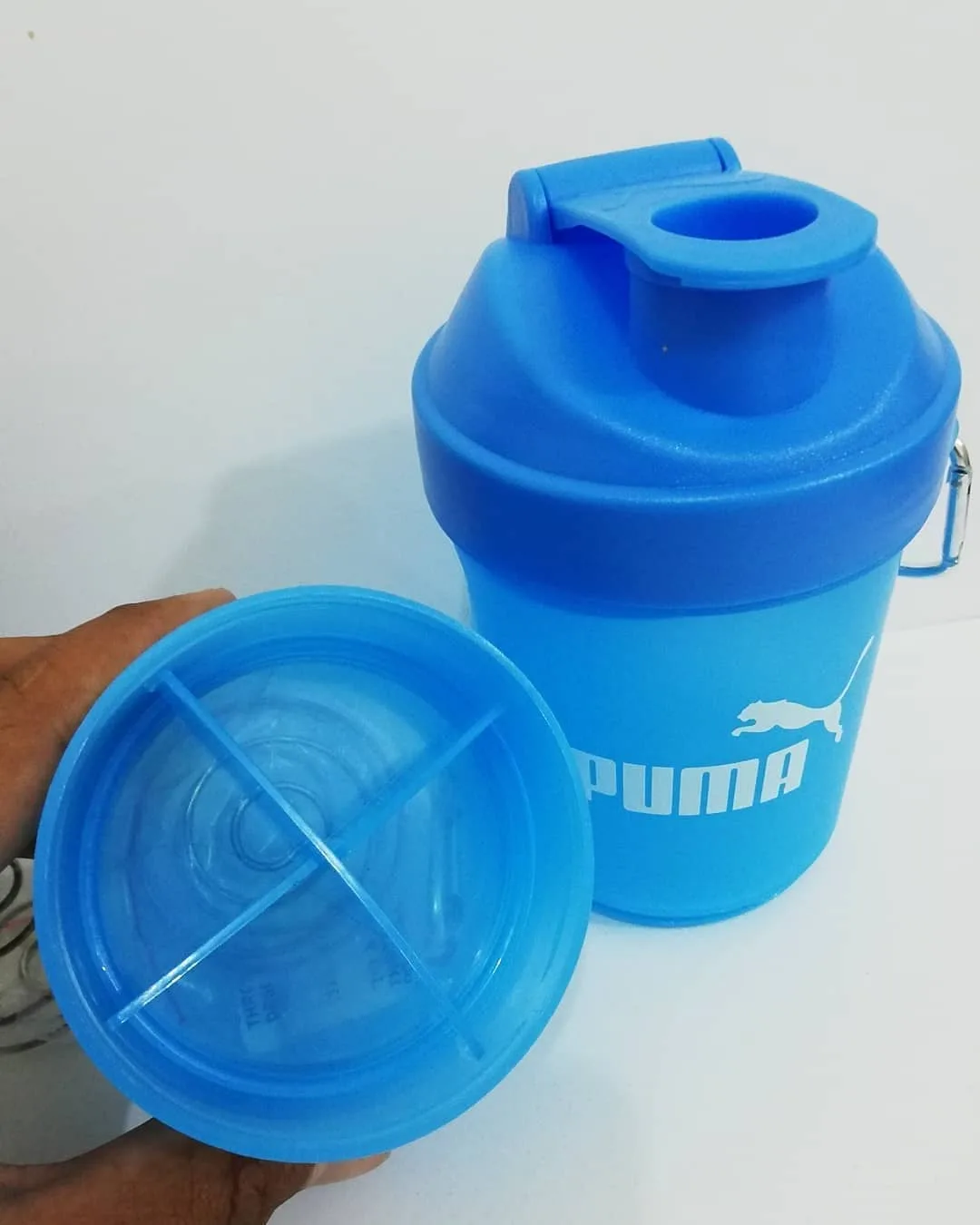 شیکر ورزشی