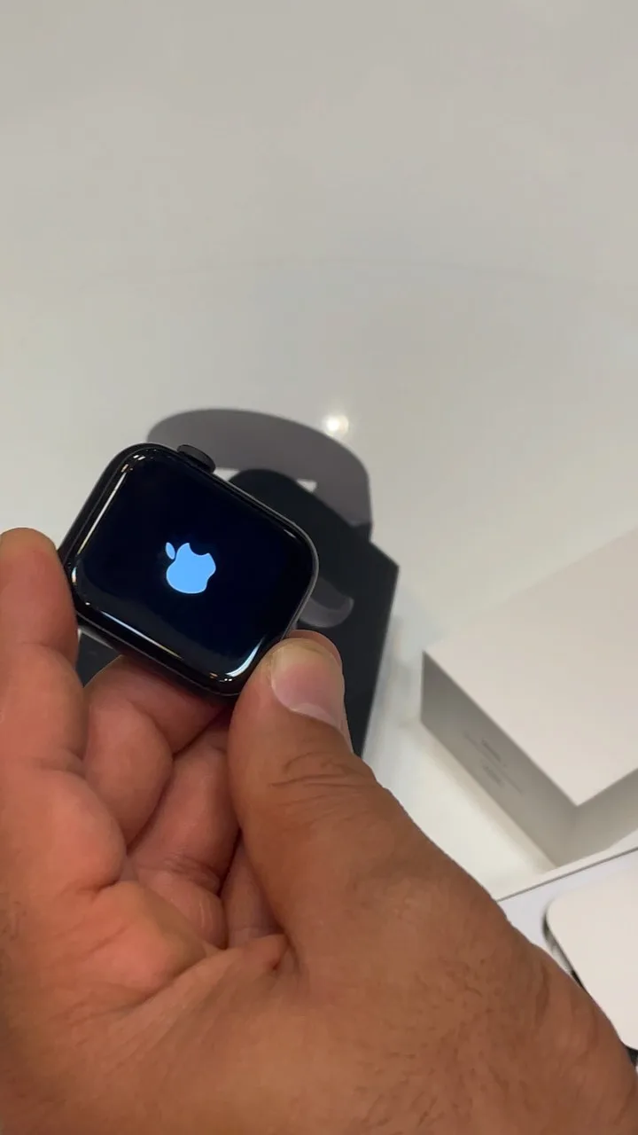 ساعت هوشمند Watch7 HT57 ۴۱ میلیمتری، رنگ مشکی، جنس فلز و شیشه، مربع