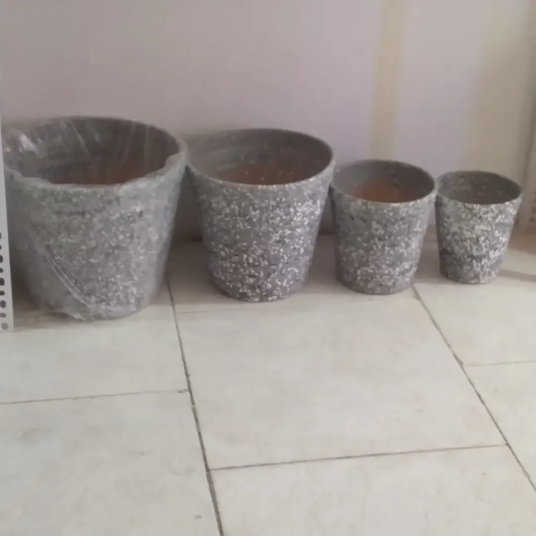 گلدان سفالی استوانه ۴ تایی طرح خاکستری