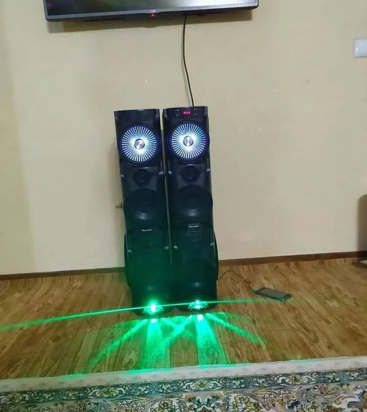 اسپیکر FB 10 بدنه MDF مکسیدر، رنگ مشکی، آبی و سبز، جنس پلاستیک، ایستاده، دو تکه