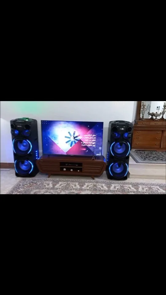 اسپیکر مکسیدر، رنگ مشکی و آبی، جنس پلاستیک، ایستاده بزرگ