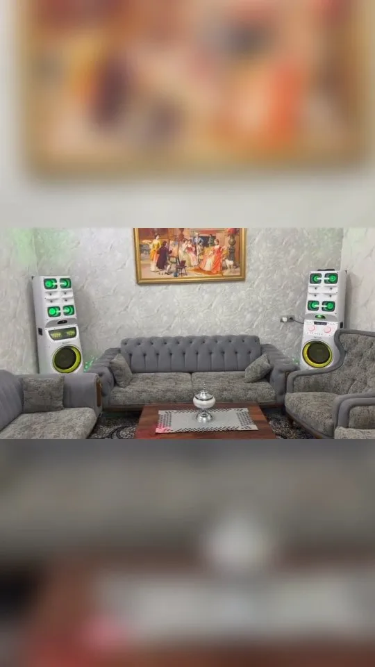اسپیکر ایستاده مکسیدر، رنگ سفید، سبز و زرد، جنس پلاستیک، نوردار
