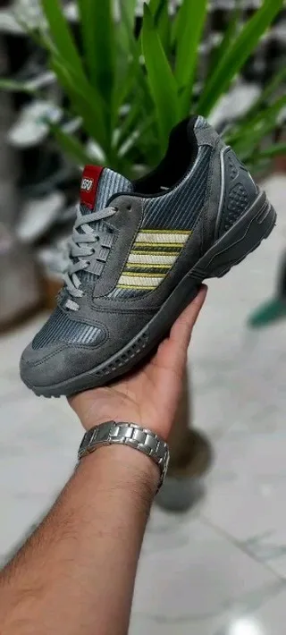 کفش مردانه مدل ZX 8000 آدیداس، رنگ خاکستری و زرد، کتانی، بنددار