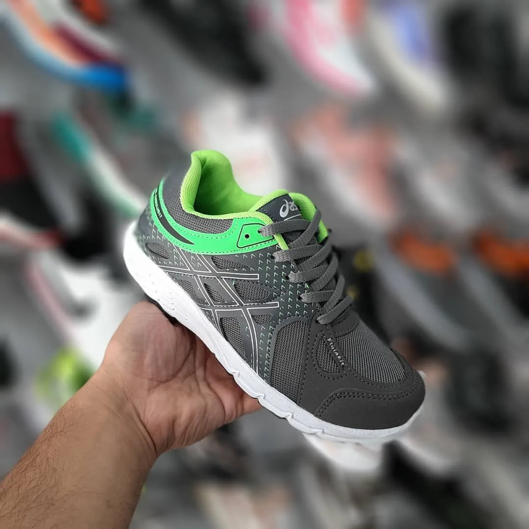 کتانی اسپرت زنانه، رنگ طوسی، سبز و سفید، جنس پارچه و پلاستیک، کتانی بندی پیاده‌روی