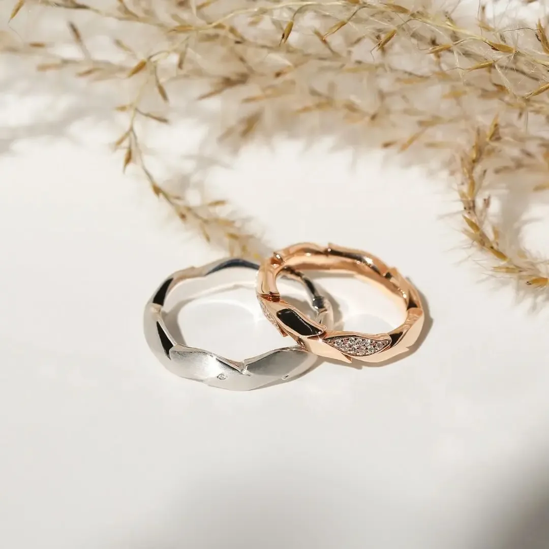 حلقه ست نقره طرح گلبرگ، رنگ نقره‌ای و طلایی، حلقه نامنظم