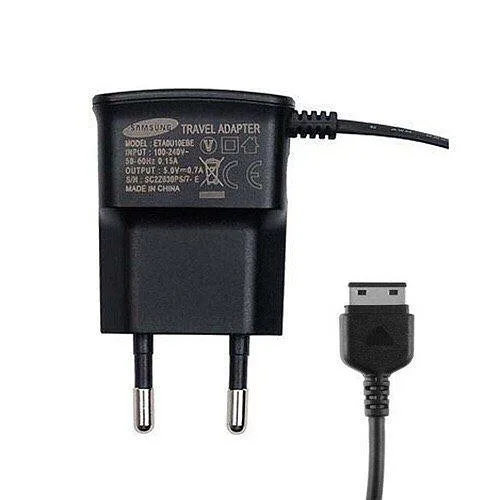 شارژر سامسونگ D880 کپی، رنگ مشکی، جنس پلاستیک، دو شاخه، همراه با کابل